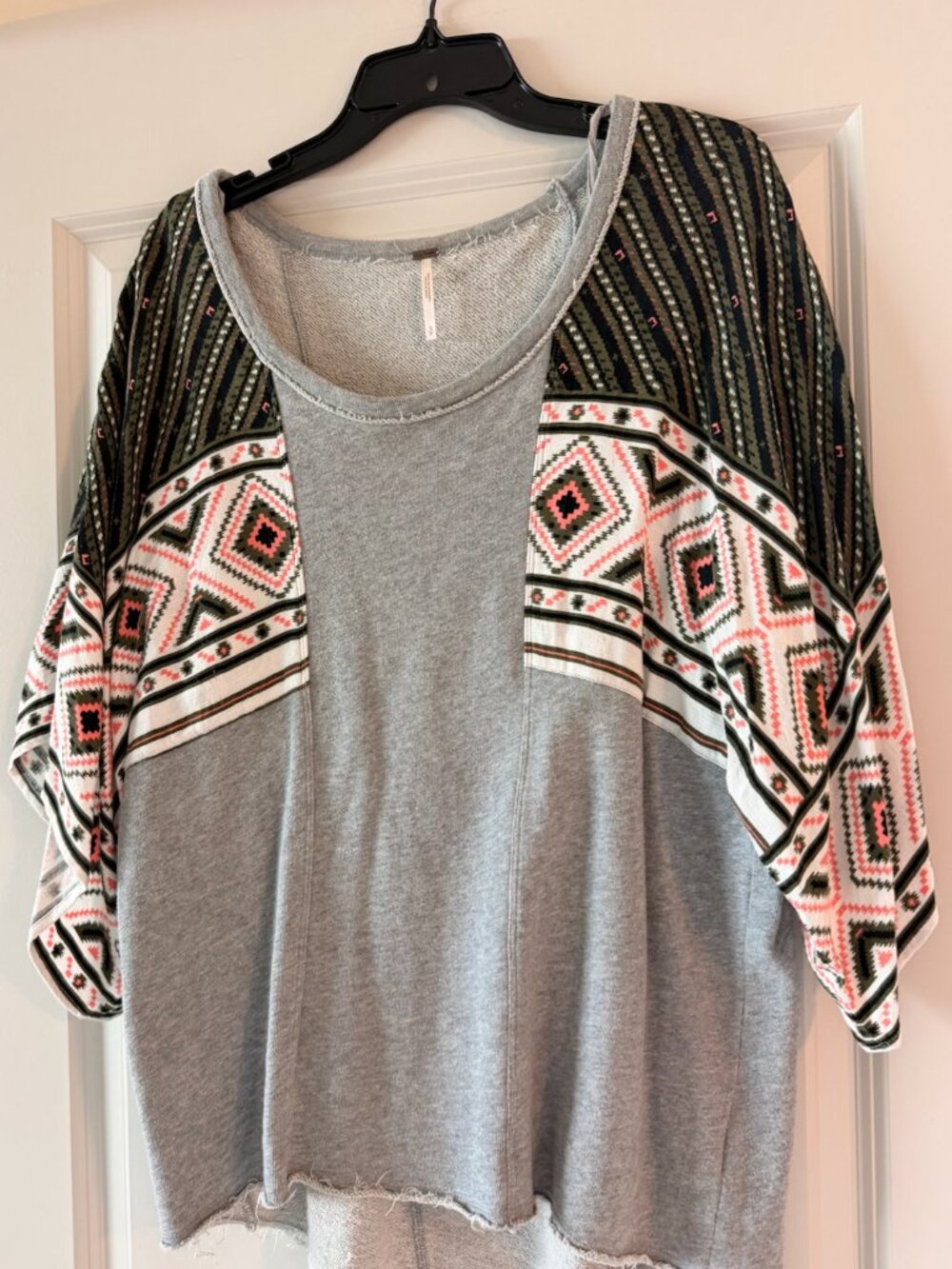 Free People Gray and Black Asymmetrical 3/4 Sleeve Tunoc
